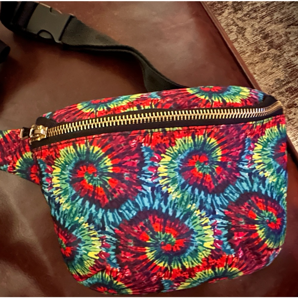 Steve Madden Belt Bag.